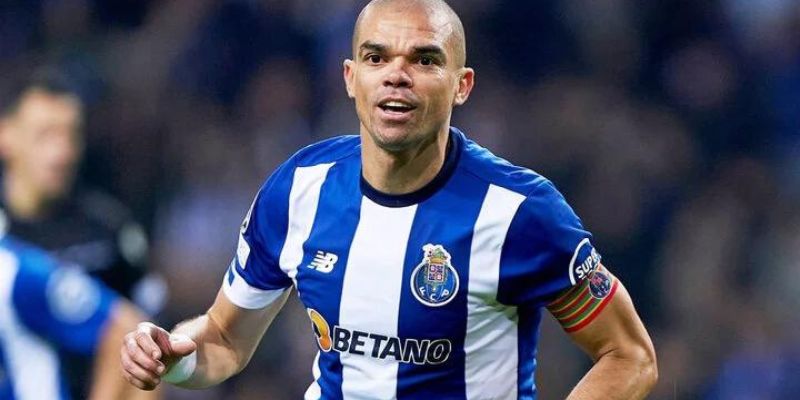 Pepe vô địch c1 bao nhiêu lần? Sự Nghiệp Của Một Trung Vệ Huyền Thoại 1 Một vài thông tin cơ bản về Pepe